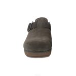 mules y slip-ons Dansko 4FJX184 caia mujer nubuck topo molido - Image 3