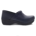 zuecos Dansko 4FJX7 XP 2.0 mujer pull up impermeable azul marino - Image 2